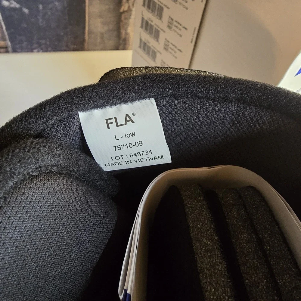 FLA Adjustable Air Ankle Walker Boot Low Large M 10.5-12.5‎ W 11.5-13.5 & Sock